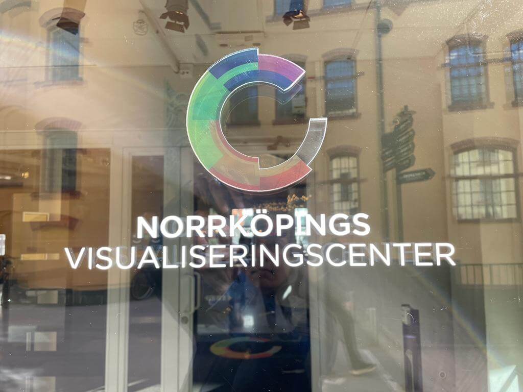 Visualization Center C
