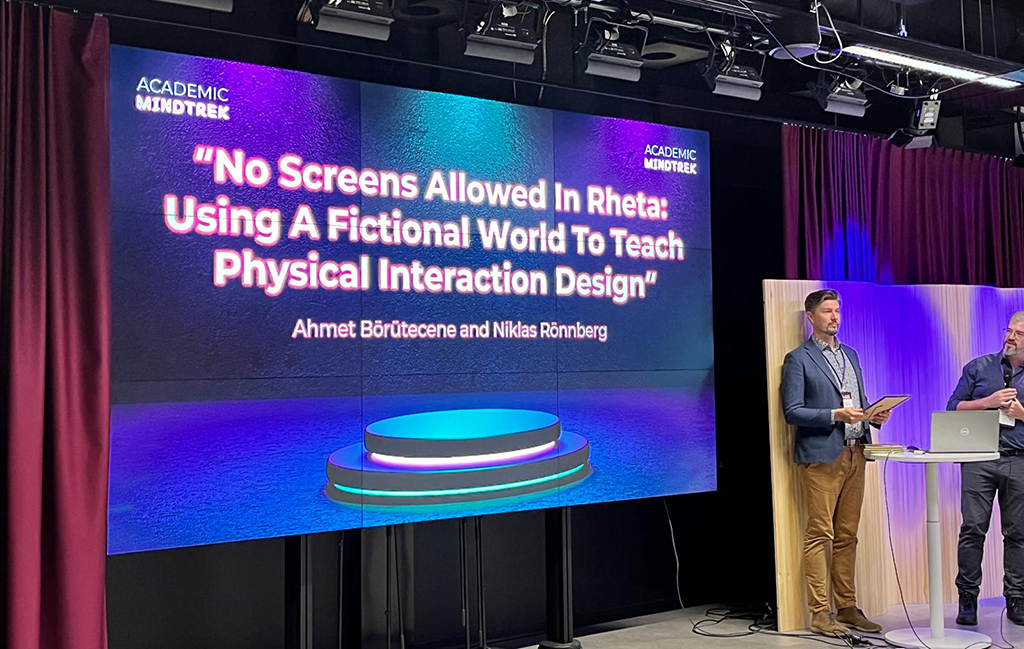 The announcement of the Best Presentation Award